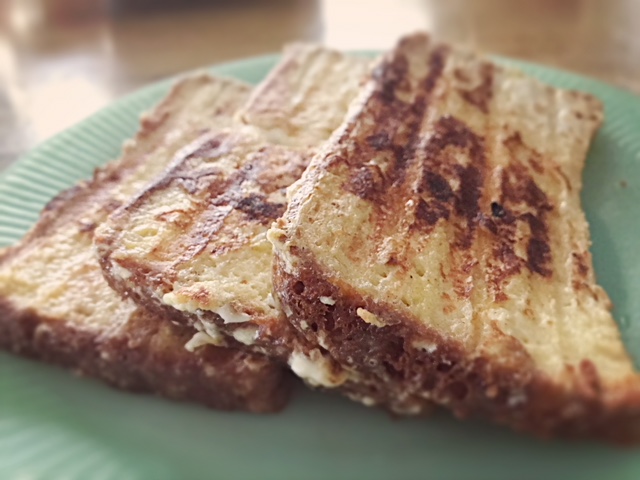 Momsypoo.com - Gluten Free French Toast